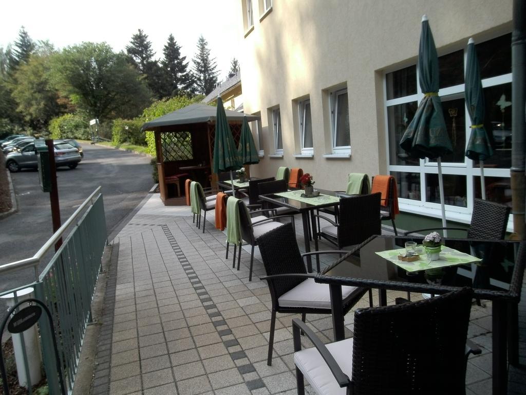 Hotel Am Wald - garni - Elgersburg Exteriör bild